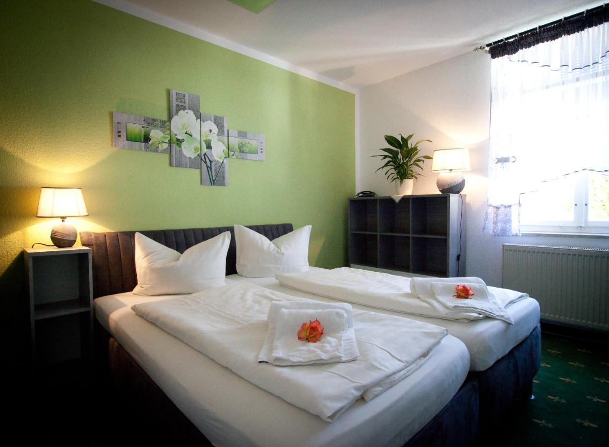 Ratskeller Thum Hotel Bagian luar foto