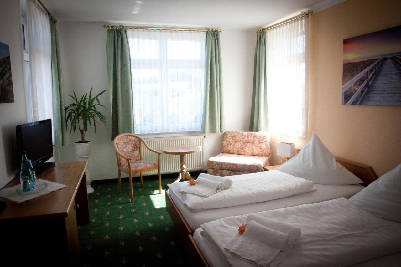 Ratskeller Thum Hotel Bagian luar foto