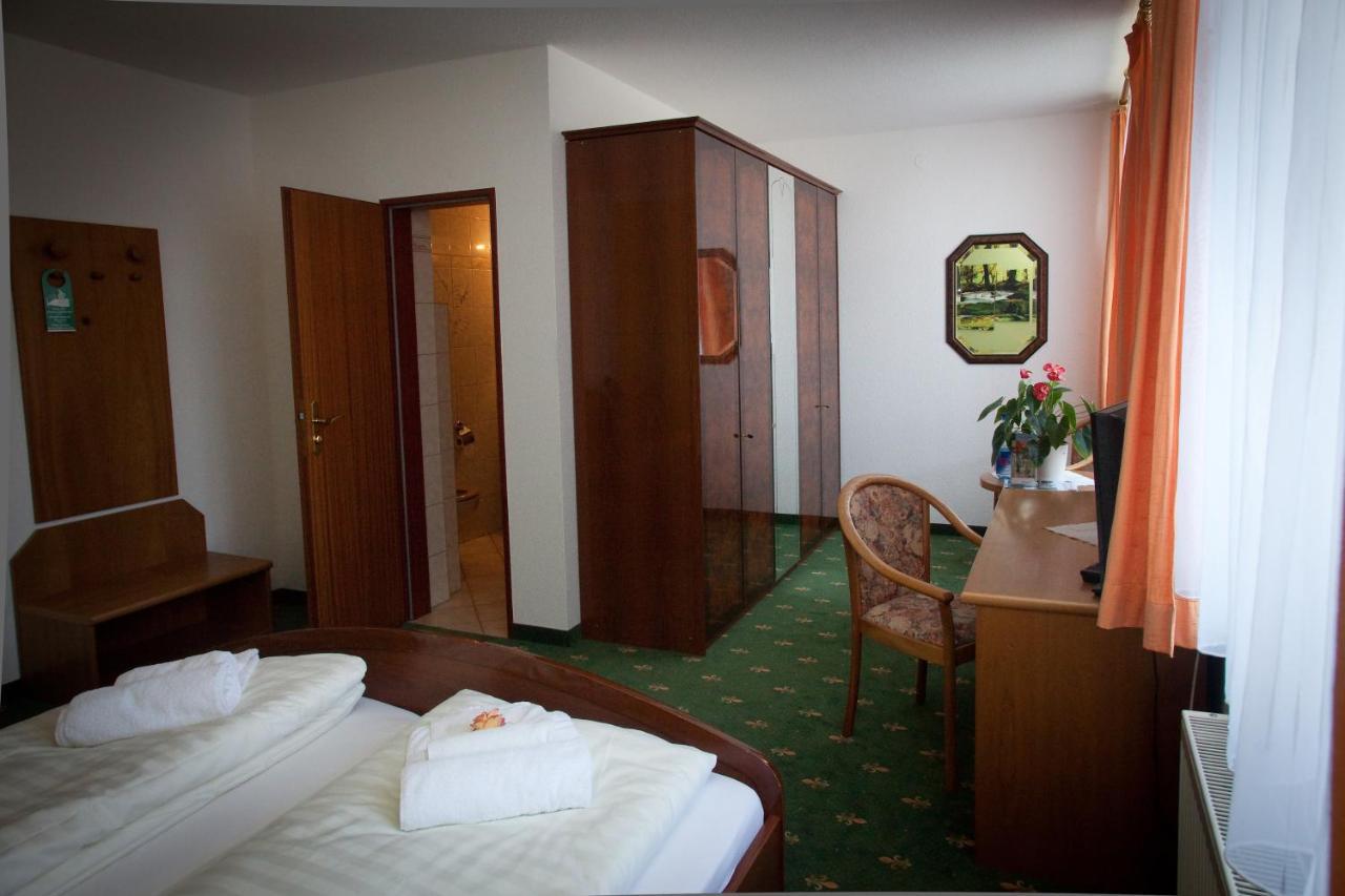 Ratskeller Thum Hotel Bagian luar foto